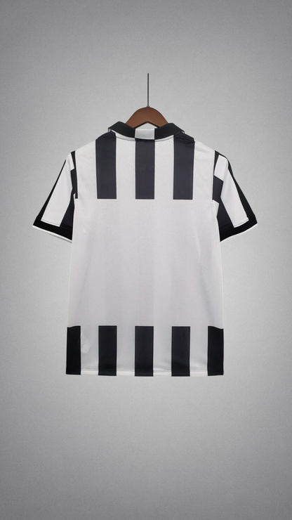 Juventus Home Kit 2013/14